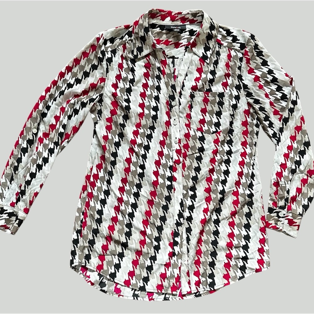 Houndstooth Patterned Button-Up Blouse Shirt with Mother-of-Pearl buttons